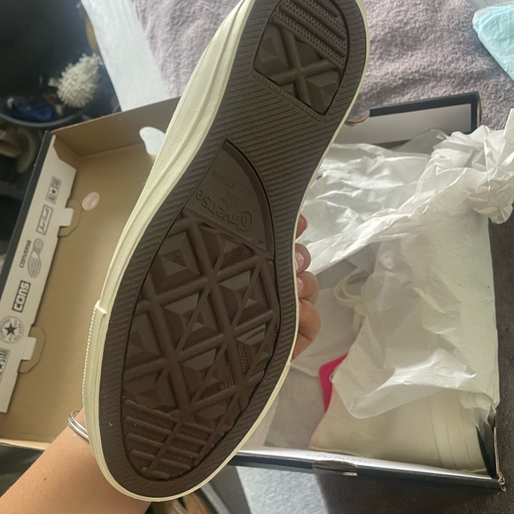 Brand new converse PINK - Picture 4 of 5